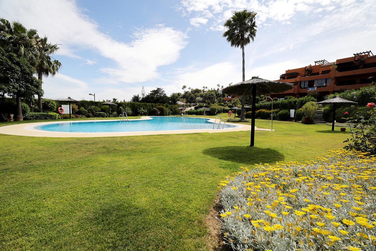 Jardines De Nueva Galera Cozy Penthouse Apartamento Estepona Exterior foto